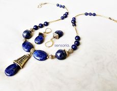 Set auriu cu lapis lazuli
