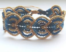 Bratara micro macrame auriu-albastru