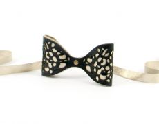 Accesoriu multifunctional - Papion din piele naturala