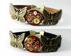 Bratara steampunk din piele naturala cu initiala si charm, Accesorii steampunk unisex, bratara din rasina piese de ceas