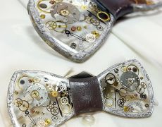 Papion satin argintiu metalizat doua fete, pentru camasa, papion cu piese de ceas si rasina, papion ginere, pentru petrecere