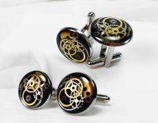 Butoni si ac de rever lavalier piept, butoni steampunk cu piese de ceas, butoni din rasina, cadou set pentru el unisex