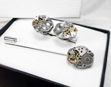 Set cadou ac si butoni costum, mecanism de ceas steampunk, ac pin de costum rever lavaliera, butoni mecanici, cadou pentru el