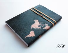 Jurnal (mare) de călătorie cu harta lumii -BRONZ- Jurnal de călătorie cu copertă de piele naturală verde închis