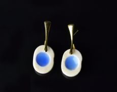 cercei din portelan, sticla albastra si tortite din argint placate cu aur de 14 K+dopuri din argint placate cu aur - TEAR DROP