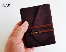 Jurnal (mic) de călătorie MARO - Jurnal de călătorie cu copertă de piele naturală și închidere cu șnur și magnet